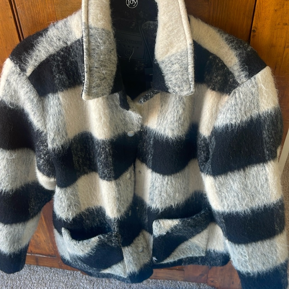 Blank NYC  NWT Checked Jaacket
